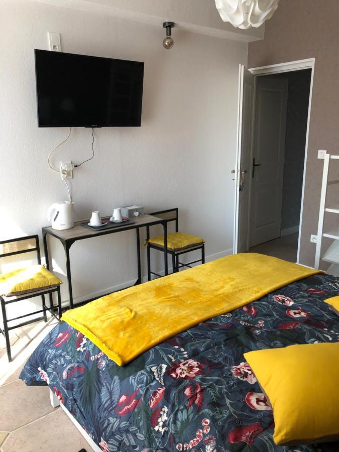Bed and Breakfast Le Jardin Des Roses Gerponville Exterior foto